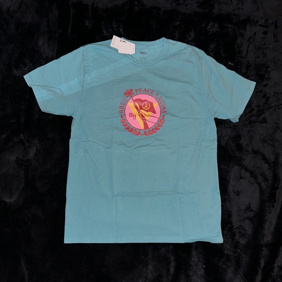 Obey Tee. M - Picture 8 of 8